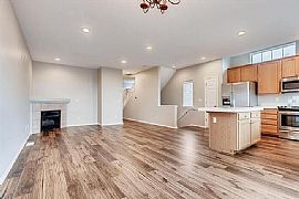 20305 Hoodview Ave, West Linn, Or 97068 House For Rent in West Linn, OR (Photo 2 of 12)