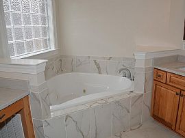 2206 Wyndgate Dr, Montgomery, Al 36117 in Montgomery, AL (Photo 7 of 12)