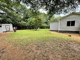 42 Pine Ln, Villa Rica, Ga 30180yes  in Villa Rica, GA (Photo 3 of 12)