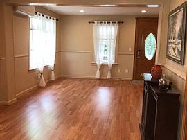 Welcome Home to This Gorgeous Renovated 3-Bedrooms Single House in Worcester, MA (Photo 10 of 11)