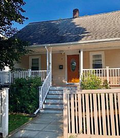 Welcome Home to This Gorgeous Renovated 3-Bedrooms Single House in Worcester, MA (Photo 11 of 11)