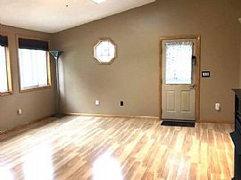 Welcome Home to This Gorgeous Renovated 3-Bedrooms Single House in Worcester, MA (Photo 9 of 11)