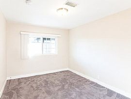 11761 Hart St Apt 6, North Hollywood, Ca  in North Hollywood, CA (Photo 6 of 8)