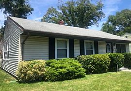 1110 Dumfries St, Oxon Hill, Md 20745 in Oxon Hill, MD