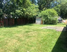 1110 Dumfries St, Oxon Hill, Md 20745 in Oxon Hill, MD (Photo 3 of 8)