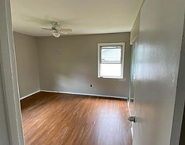 1110 Dumfries St, Oxon Hill, Md 20745 in Oxon Hill, MD (Photo 4 of 8)