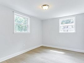 6011 Purdun Dr, Temple Hills, Md 20748 in Temple Hills, MD (Photo 8 of 10)