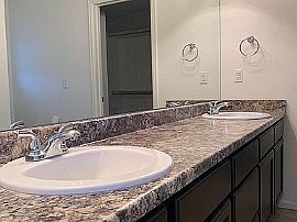 Beautiful House For Rent in Denver, CO (Photo 8 of 11)