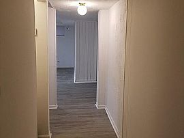 Charming 3 Bedroom Home in Chicago Ridge, IL (Photo 8 of 12)