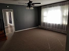 336 N Cleveland Ave, Bradley, Il 6091 in Bradley, IL (Photo 4 of 10)