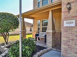 Sweet 4 Bedroom Home in Houston, TX (Photo 3 of 12)