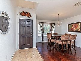 Sweet 4 Bedroom Home in Houston, TX (Photo 4 of 12)