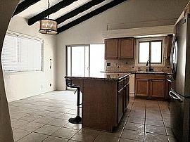 Beautiful House For Rent in Oxnard, CA (Photo 5 of 11)