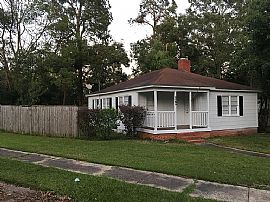 2360 Taylor Ave, Mobile, Al 36606 in Mobile, AL