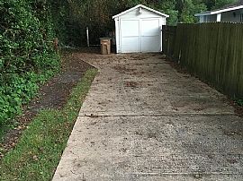 2360 Taylor Ave, Mobile, Al 36606 in Mobile, AL (Photo 2 of 12)