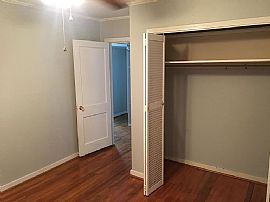 2360 Taylor Ave, Mobile, Al 36606 in Mobile, AL (Photo 9 of 12)