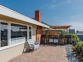 Beautiful House For Rent in Malibu, CA (Photo 8 of 9)