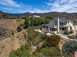 Beautiful House For Rent in Malibu, CA (Photo 3 of 7)