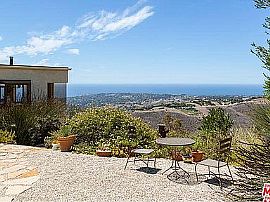 Beautiful House For Rent in Malibu, CA (Photo 4 of 7)