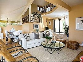 Beautiful House For Rent in Malibu, CA (Photo 6 of 7)