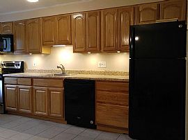 27 Carr St #b, Wallingford, Ct 06492 in Wallingford, CT (Photo 2 of 6)