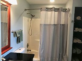 Well Remodeled 3bed 2bath in Sycamore, IL (Photo 4 of 12)
