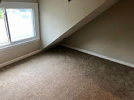 1212 Red Stone Dr, Lexington, Ky in Lexington, KY (Photo 7 of 12)