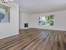 1667 Lark Ave, Redwood City, Ca in Redwood City, CA (Photo 3 of 12)