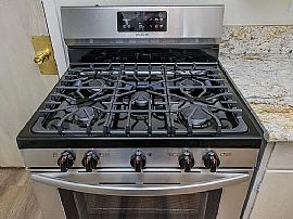 1667 Lark Ave, Redwood City, Ca in Redwood City, CA (Photo 4 of 12)