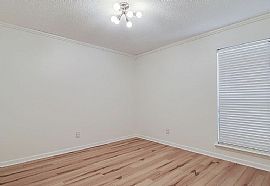 815 Rosedown Ln, Lafayette, La in Lafayette, LA (Photo 5 of 12)