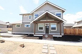 61247 Laurel Springs Ln, Bend, Or in Bend, OR
