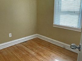 7019 University Ave, Middleton, Wi 53562 in Middleton, WI (Photo 4 of 12)