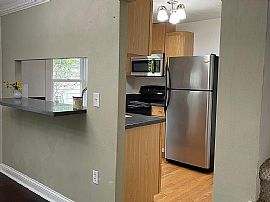 7019 University Ave, Middleton, Wi 53562 in Middleton, WI (Photo 9 of 12)