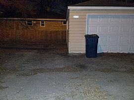 5657 N Green Bay Ave, Glendale, Wi 53209 in Glendale, WI (Photo 11 of 11)