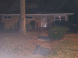 5657 N Green Bay Ave, Glendale, Wi 53209 in Glendale, WI (Photo 3 of 11)