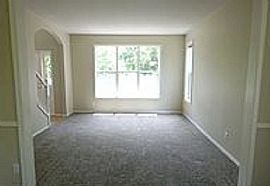 4682 Winthrop Ct, Lake Oswego, Or in Lake Oswego, OR (Photo 3 of 12)