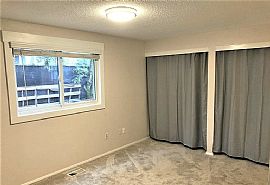 932 Ne Oneonta St, Portland, Or in Portland, OR (Photo 12 of 12)