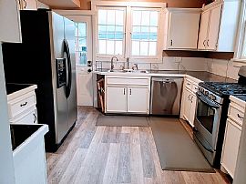 116 N Walnut St, Colorado Springs, Co  in Colorado Springs, CO (Photo 2 of 12)