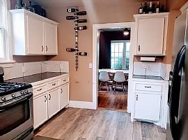 116 N Walnut St, Colorado Springs, Co  in Colorado Springs, CO (Photo 3 of 12)