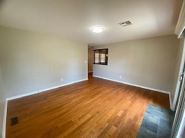 2703 Tottingham Rd, Oklahoma City, Ok in Oklahoma City, OK (Photo 5 of 12)