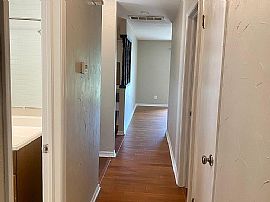 2703 Tottingham Rd, Oklahoma City, Ok in Oklahoma City, OK (Photo 6 of 12)