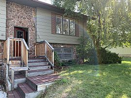 424 W Spring Creek Dr, Bozeman, Mt in Bozeman, MT