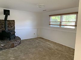 424 W Spring Creek Dr, Bozeman, Mt in Bozeman, MT (Photo 11 of 12)