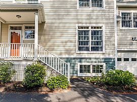 20 Holbrook St Unit 3, Freeport, Me 04032 Townhouse For Rent in Freeport, ME (Photo 12 of 12)