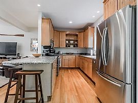 20 Holbrook St Unit 3, Freeport, Me 04032 Townhouse For Rent in Freeport, ME (Photo 3 of 12)