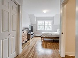 20 Holbrook St Unit 3, Freeport, Me 04032 Townhouse For Rent in Freeport, ME (Photo 6 of 12)