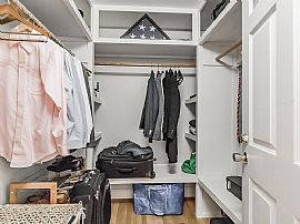 20 Holbrook St Unit 3, Freeport, Me 04032 Townhouse For Rent in Freeport, ME (Photo 8 of 12)