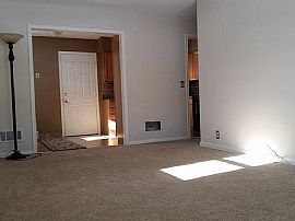 2506 S 46th Ave, Omaha, Ne in Omaha, NE (Photo 2 of 12)