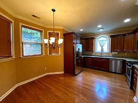 5020 Melrose Way, Hoover, Al 35226 in Hoover, AL (Photo 4 of 12)