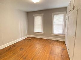  78 W Maynard Ave, Columbus, in Columbus, OH (Photo 6 of 9)